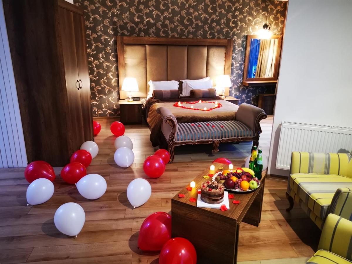 Green Queen Hotel Тбілісі Екстер'єр фото