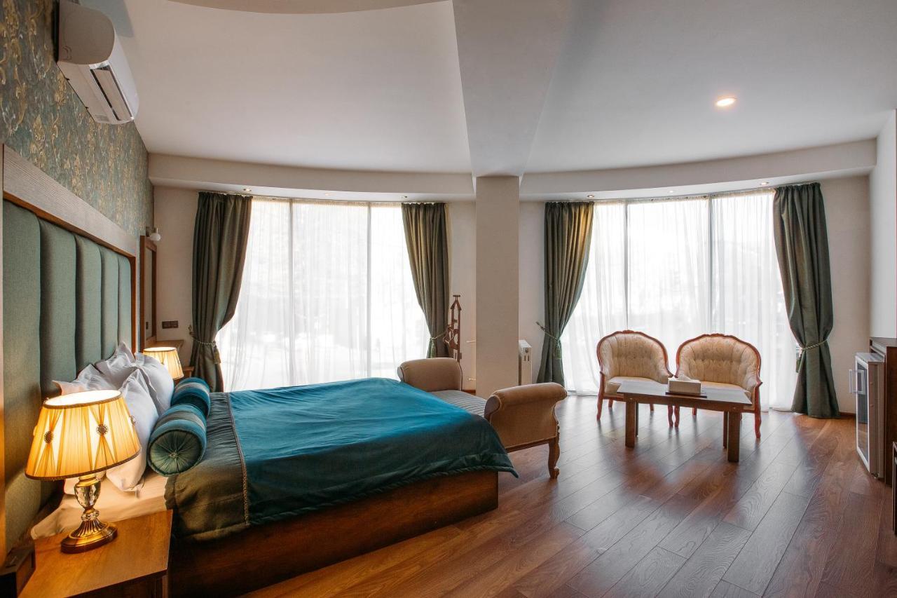 Green Queen Hotel Тбілісі Екстер'єр фото