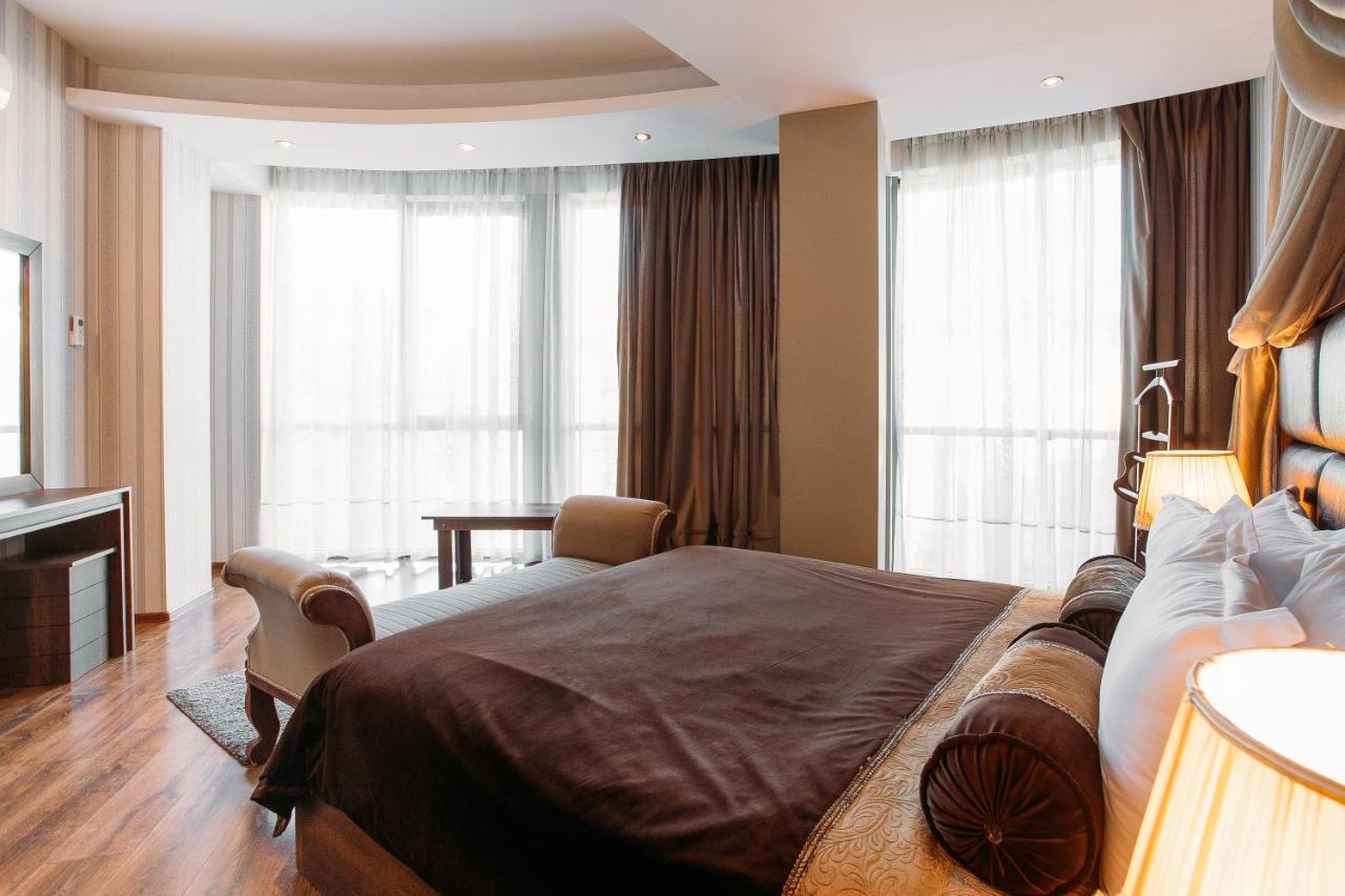 Green Queen Hotel Тбілісі Екстер'єр фото