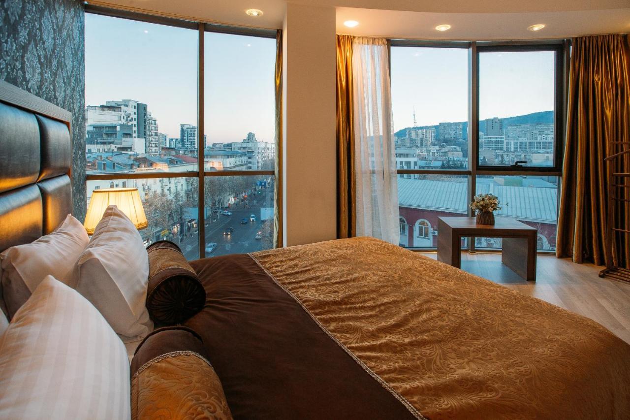 Green Queen Hotel Тбілісі Екстер'єр фото