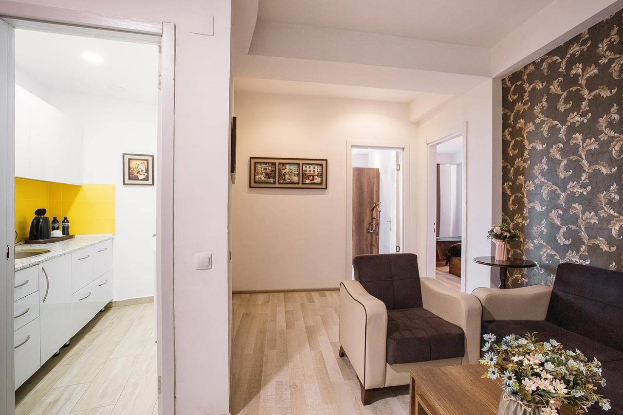 Green Queen Hotel Тбілісі Екстер'єр фото